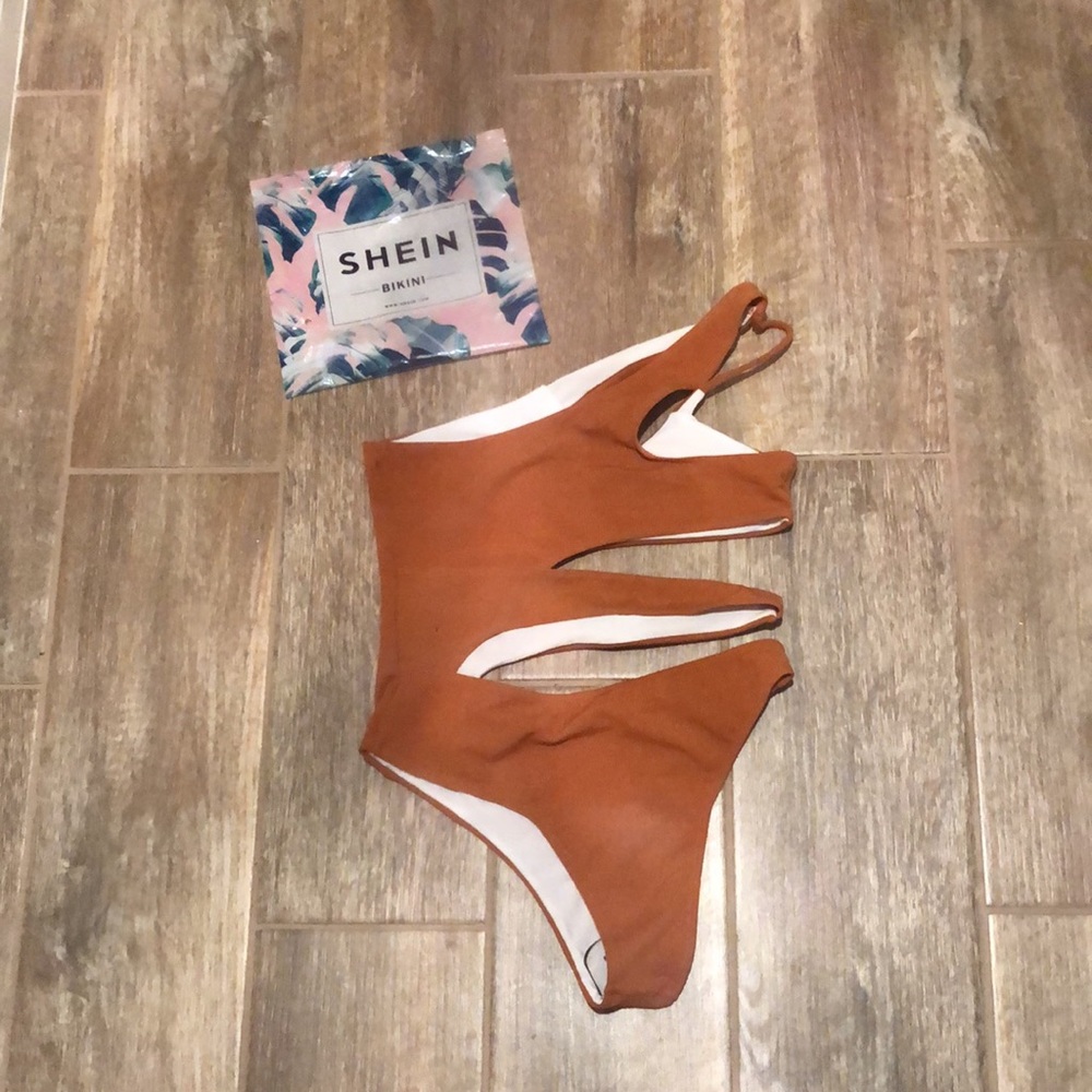 NWOT SHEIN One Piece Bathing Suit - Picture 2 of 3